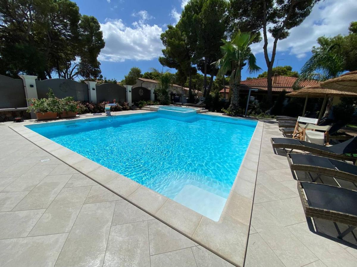 Villa Aquamarina Pavoncella Rossa Porto Pino Dış mekan fotoğraf